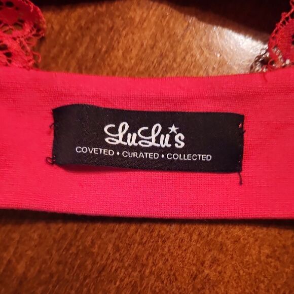 Lulus Lace Back Bodycon Cut Out Halter Neck Crop Top, Small,  Red - Picture 6 of 8